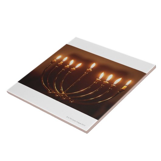 Lit menorah, Israel Fliese (Seite)