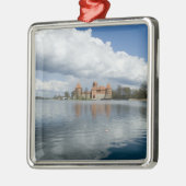 Litauen, Trakai. Burg Silbernes Ornament (Links)