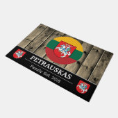 Litauen und Litauische Flagge Rustikales Holz / Fa Fußmatte (Schrägansicht)