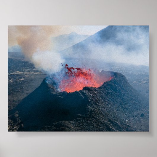 Litli Hrutur volcano eruption in Iceland Poster (Vorne)