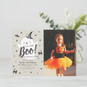 Little Boo Ghost Halloween Foto Einladung (Stehend Vorderseite)