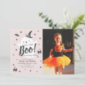 Little Boo Ghost Halloween Pink Foto Einladung (Stehend Vorderseite)