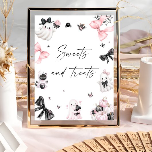 Little Boo Halloween Süßigkeiten und Leckereien Poster
