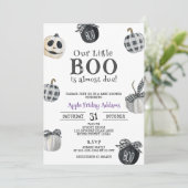 Little BOO ist fast fällig, Halloween Baby Dusche Einladung (Stehend Vorderseite)