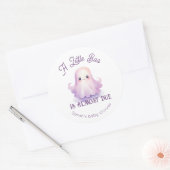 Little Boo ist fast schon ein Baby Duschaufkleber Runder Aufkleber (Umschlag)