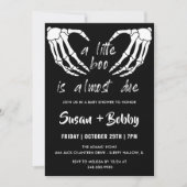 Little Boo ist fast zu Halloween Baby-Dusche Einladung (Vorderseite)