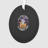 Little Boo ist fast zu Niedlichen Halloween-Schwan Ornament (Vorderseite)