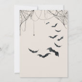Little Boo Minimal Gothic Halloween Baby Shower Einladung (Rückseite)