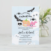 Little Boo Niedlich Halloween Baby Boy Dusche Einladung (Stehend Vorderseite)