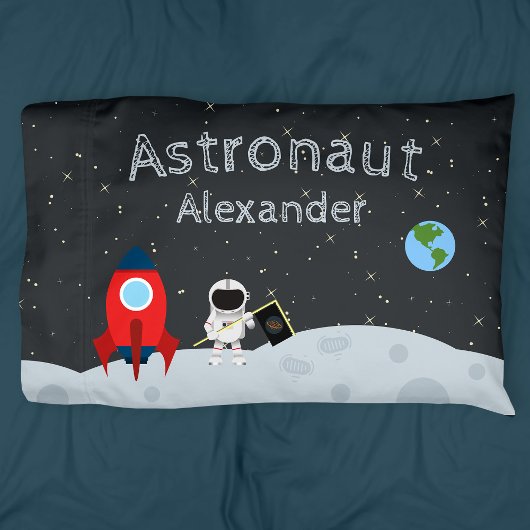Little Boy Astronaut on Moon, First Name Space Kissenbezug