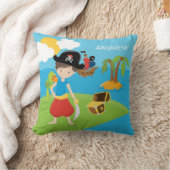 Little Boy Pirate mit Schatz und Papagei Kissen (Decke)