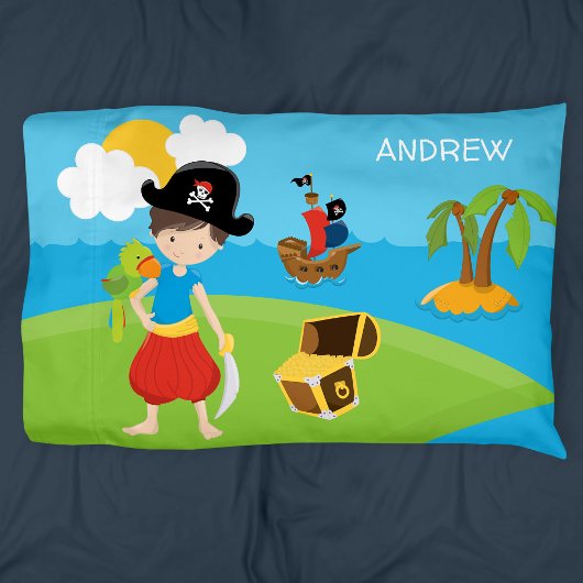 Little Boy Pirate with Treasure and Parrot Kissenbezug