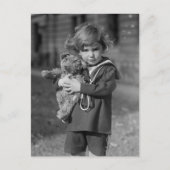 Little Boy with Teddy Bar: 1923 Postkarte (Vorderseite)