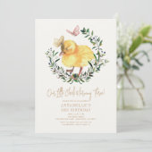 Little Chick & Butterfly Wreath Girl Geburtstag Einladung (Stehend Vorderseite)