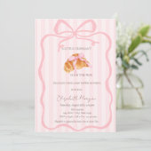 Little Croissant Pink Bow Pink Stripes Baby Shower Einladung (Stehend Vorderseite)