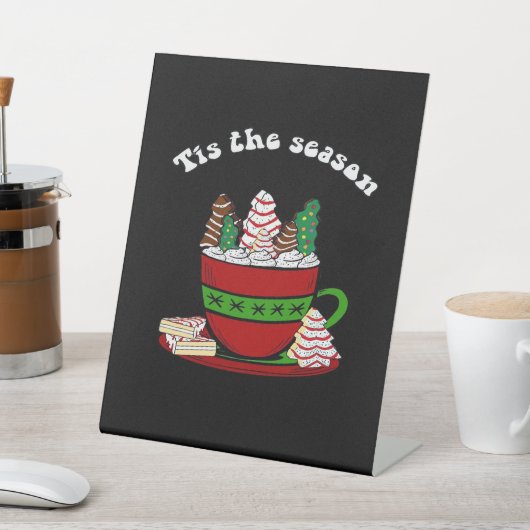 Little Debbie Tis The Season Sockelschild (In SItu)