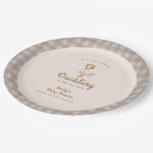 Little Duckling Farmhouse Gingham Baby Shower Pappteller (Schrägansicht)