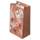 Little Explorer Adventure Boho Baby Clothes Kleine Geschenktüte (Rückseite Schrägansicht)