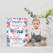 Little Firecracker 4. Juli 1. Geburtstag Foto Einladung (Stehend Vorderseite)