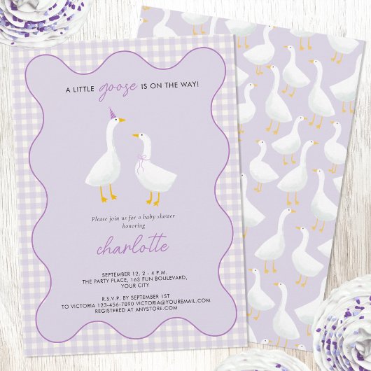 Little Gingham Lilac Baby Shower Einladung