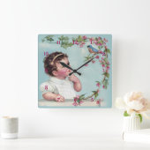 Little Girl and Blue Bird Quadratische Wanduhr (Zuhause)