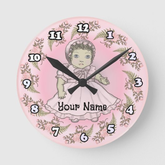 Little Girl Baby Doll Runde Wanduhr (Vorderseite)