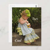 Little Girl Eating Icecream Postkarte (Vorne/Hinten)