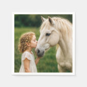 Little Girl Kissing Her Horse Serviette (Vorderseite)