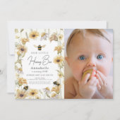Little Honey Bee Chamomile 1. Geburtstag Foto Einladung (Vorderseite)