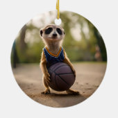 Little Hoop Star: Baby Meerkat Holding Basketball Keramik Ornament (Hinten)