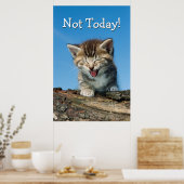 Little Kitten in einem Baum Poster (Küche)