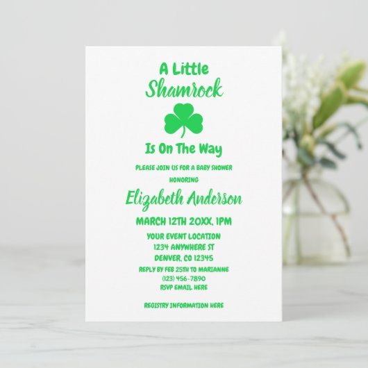 Little Kleeblatt St Patrick's Day Baby Shower Einladung (Stehend Vorderseite)