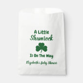 Little Kleeblatt St Patrick's Day Baby Shower Geschenktütchen (Vorderseite)