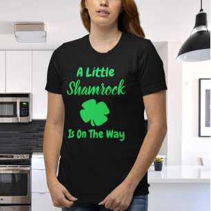 Little Kleeblatt St Patrick's Day Pregnancy T-Shirt