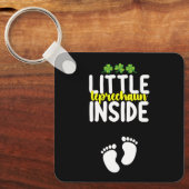 Little Leprechaun Inside Schwangerschaft Schwanger Schlüsselanhänger (Vorderseite)