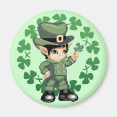 Little Leprechaun mit Kleeblättern Magnet (Vorne)