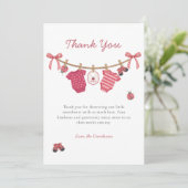 Little Love Bug Clothesline Baby Shower Dankeskarte (Stehend Vorderseite)