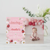 Little Love Bug Daisy Floral Birthday Photo Invite Dankeskarte (Stehend Vorderseite)