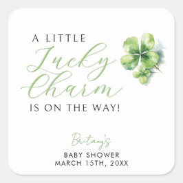 Little Lucky Charm ist auf dem Weg Baby Shower Quadratischer Aufkleber