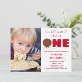 Little Meatball macht ein Foto zum ersten Geburtst Einladung (Stehend Vorderseite)