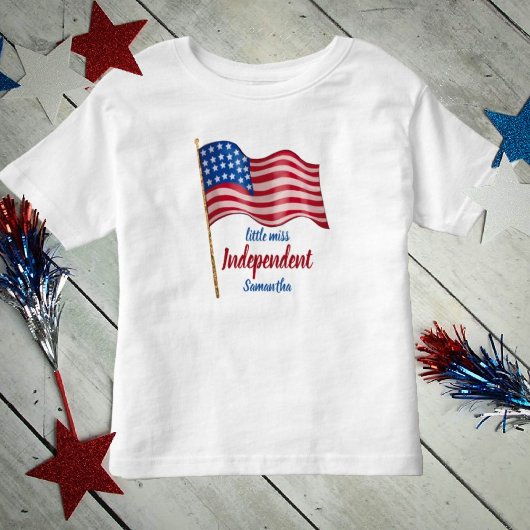 Little Miss Independent American Flag Kleinkind T-shirt