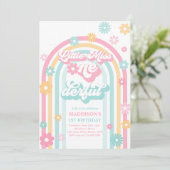 Little Miss Onederful Groovy Rainbow 1. Geburtstag Einladung (Stehend Vorderseite)