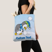 Little penguin getting a snow ball tote bag tasche (Von Nahem)