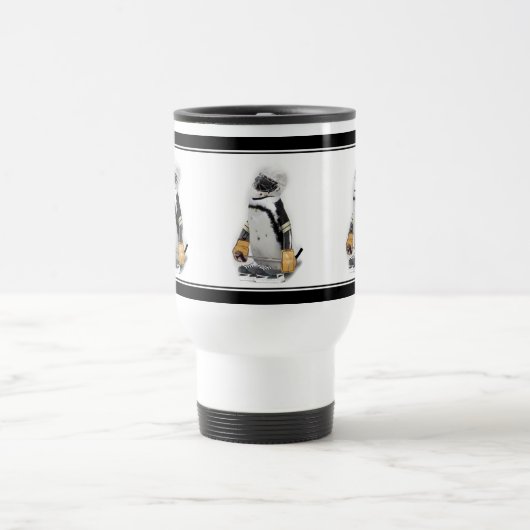 Little Penguin Wearing Hockey Gear Reisebecher (Mittel)