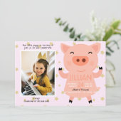 Little Piggy Foto Geburtstagsparty Einladung (Stehend Vorderseite)