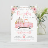 Little Pink Pumpkin Rustic Truck Baby Girl Dusche Einladung (Stehend Vorderseite)