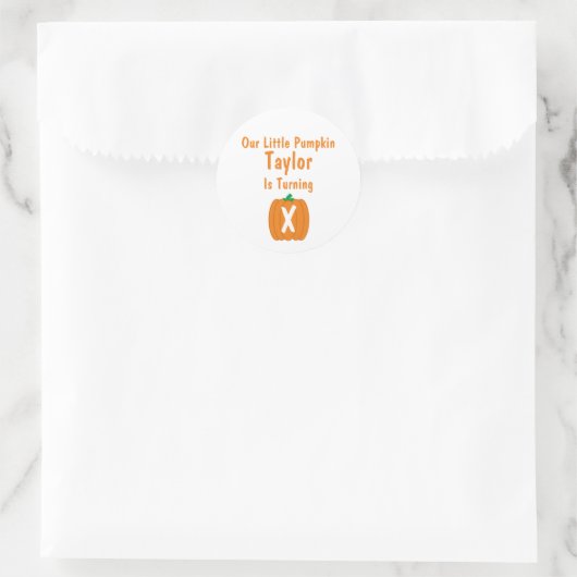 Little Pumpkin Birthday Runder Aufkleber (Tasche)