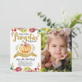 Little Pumpkin Dritter Geburtstag Einladung (Stehend Vorderseite)