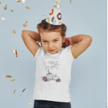 Little Pumpkin Girl Birthday Party Kleinkind T-shirt<br><div class="desc">Niedlich zum Shirt für die Geburtstagsfeier zum Kürbisthema Ihres Kindes! Aquarellbild von weißen Kürbissen und violetten Blumen.</div>