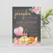 Little Pumpkin Girls Chalkboard Fall Baby Dusche Einladung (Stehend Vorderseite)